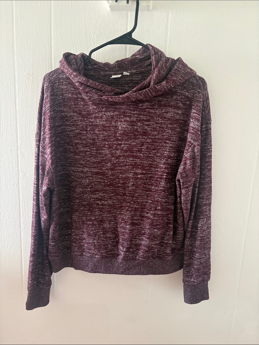 Gap Softspun Pullover Hoodie in a maroon space dye color and matching pants.